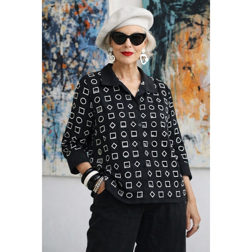 Vintage Blouse Womens Small Geometric Cutout Button Down New Wave Retro Black‎